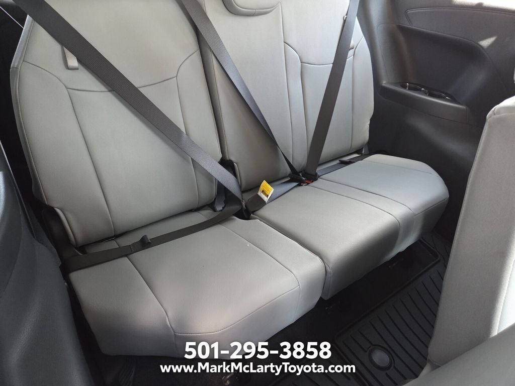 2026 Toyota Sienna XLE 8 Passenger