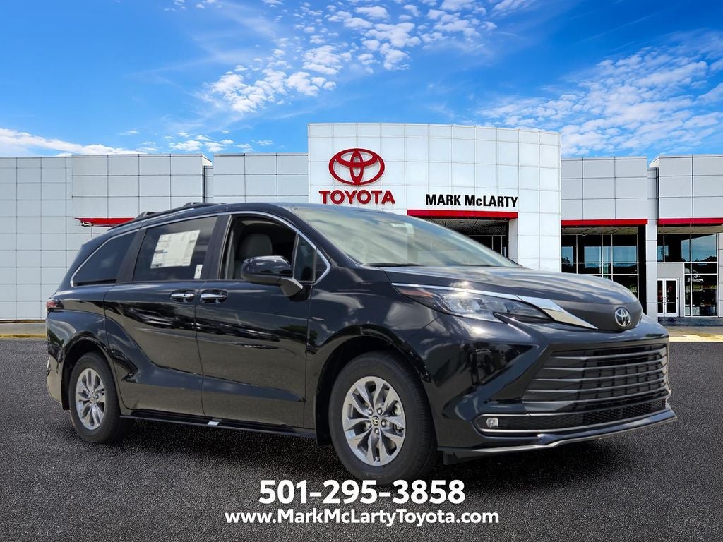 2026 Toyota Sienna XLE 8 Passenger