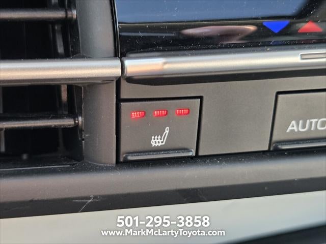 2025 Toyota Sienna XLE 8 Passenger