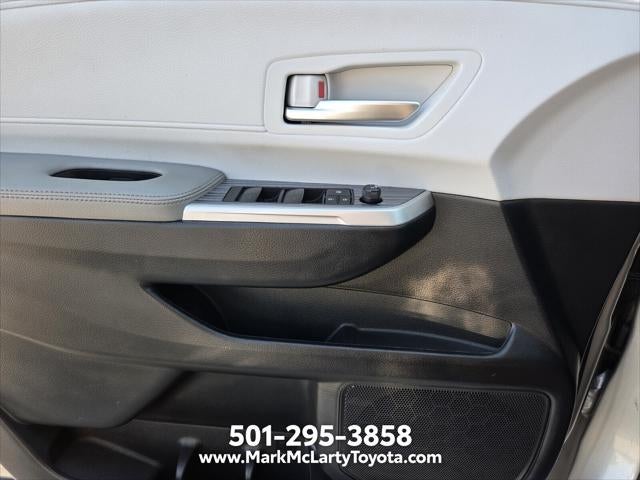 2025 Toyota Sienna XLE 8 Passenger