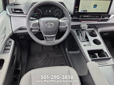 2026 Toyota Sienna XLE 8 Passenger