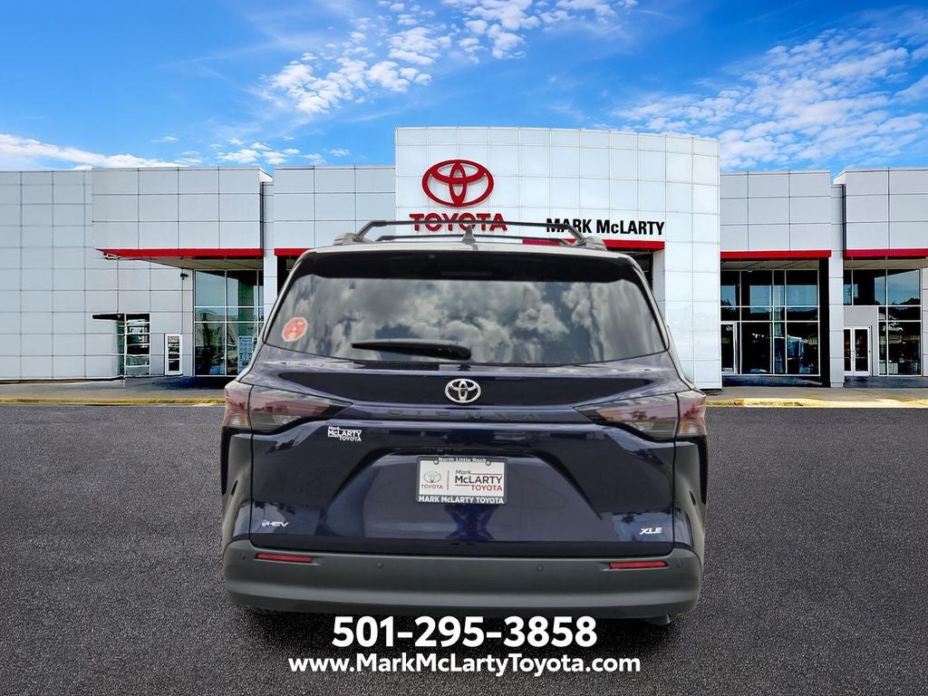 2026 Toyota Sienna XLE 8 Passenger