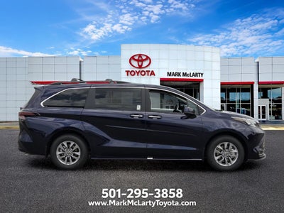 2026 Toyota Sienna XLE 8 Passenger