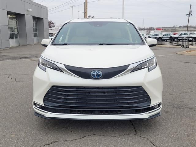 2021 Toyota SIENNA XLE AWD XLE 7 Passenger