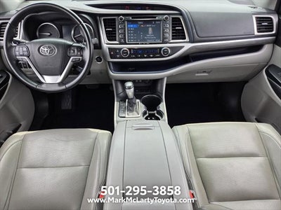 2017 Toyota Highlander Limited