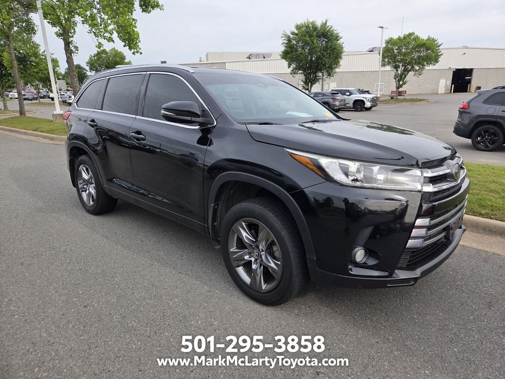 2017 Toyota Highlander Base