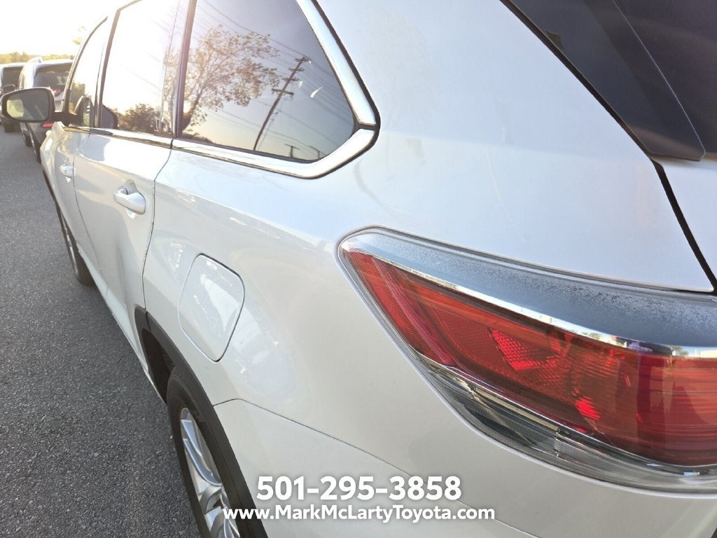 2015 Toyota HIGHLANDER LE