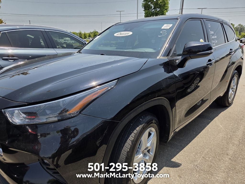 2022 Toyota Highlander LE