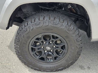 2020 Toyota TACOMA SR5 SR5 V6