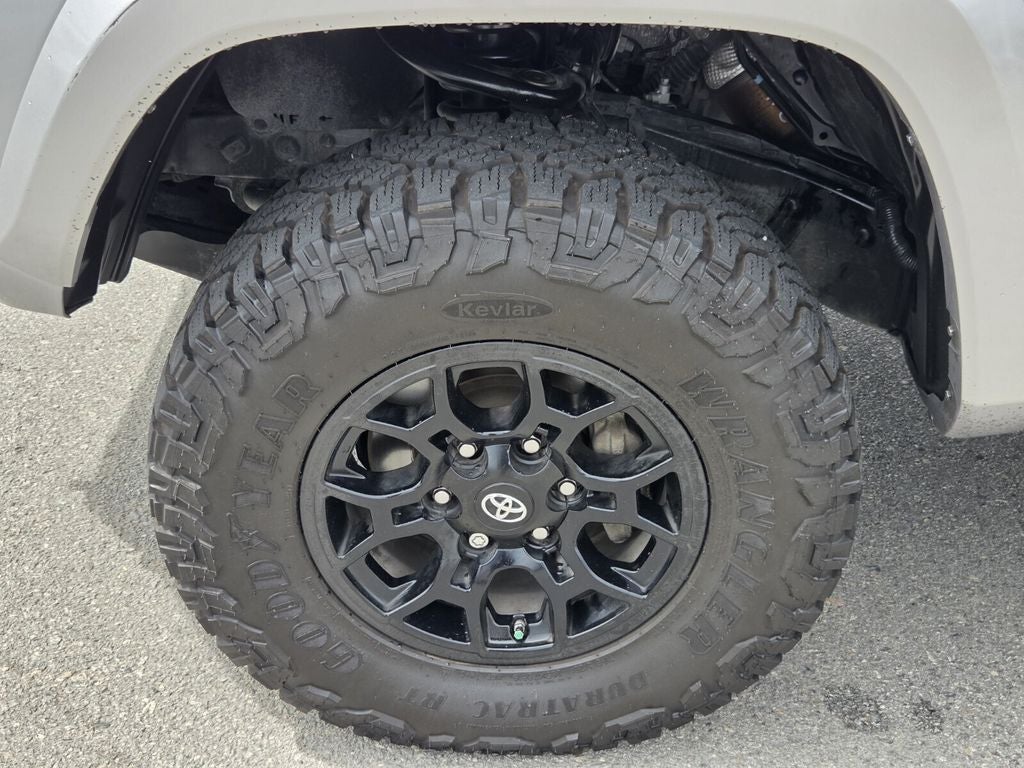 2020 Toyota TACOMA SR5 SR5 V6