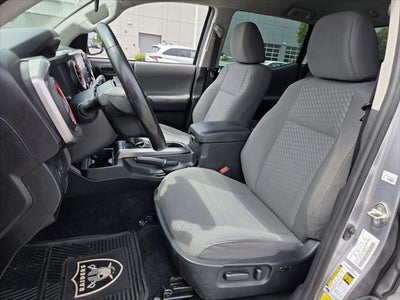 2020 Toyota TACOMA SR5 SR5 V6