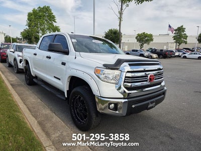2017 Toyota TUNDRA 4X4 SR5