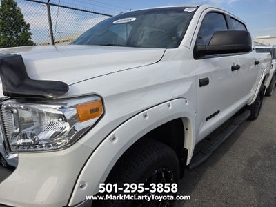 2017 Toyota TUNDRA 4X4 SR5