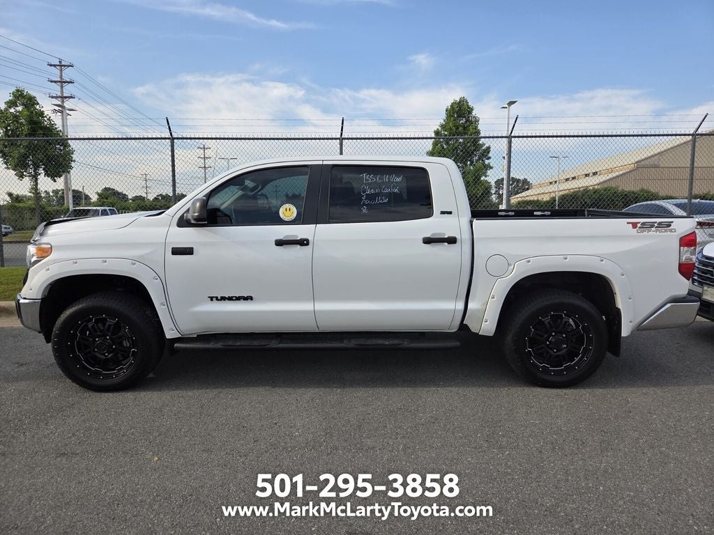 2017 Toyota TUNDRA 4X4 SR5