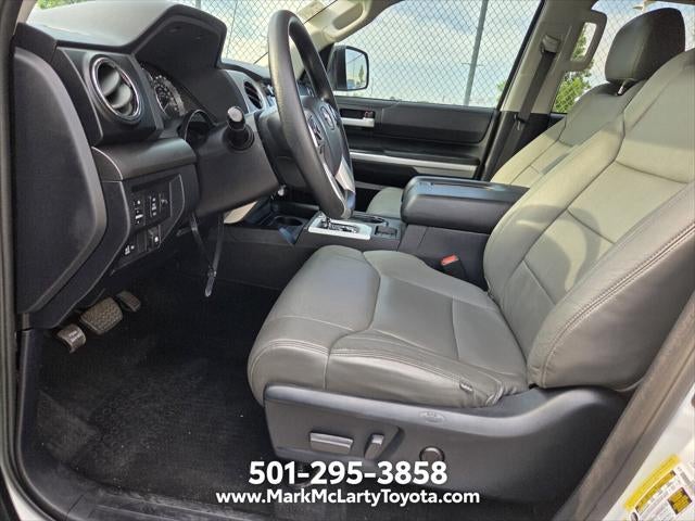2017 Toyota TUNDRA 4X4 SR5