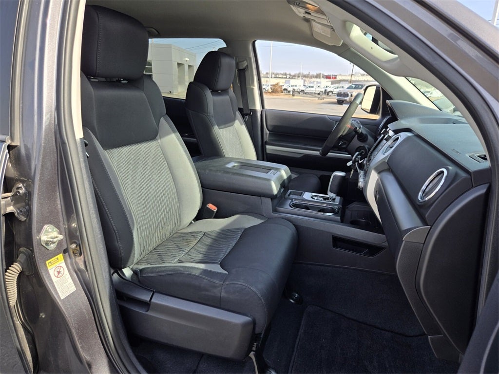 2014 Toyota TUNDRA 4X2 SR5 CrewMax