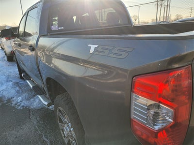 2014 Toyota TUNDRA 4X2 SR5 CrewMax