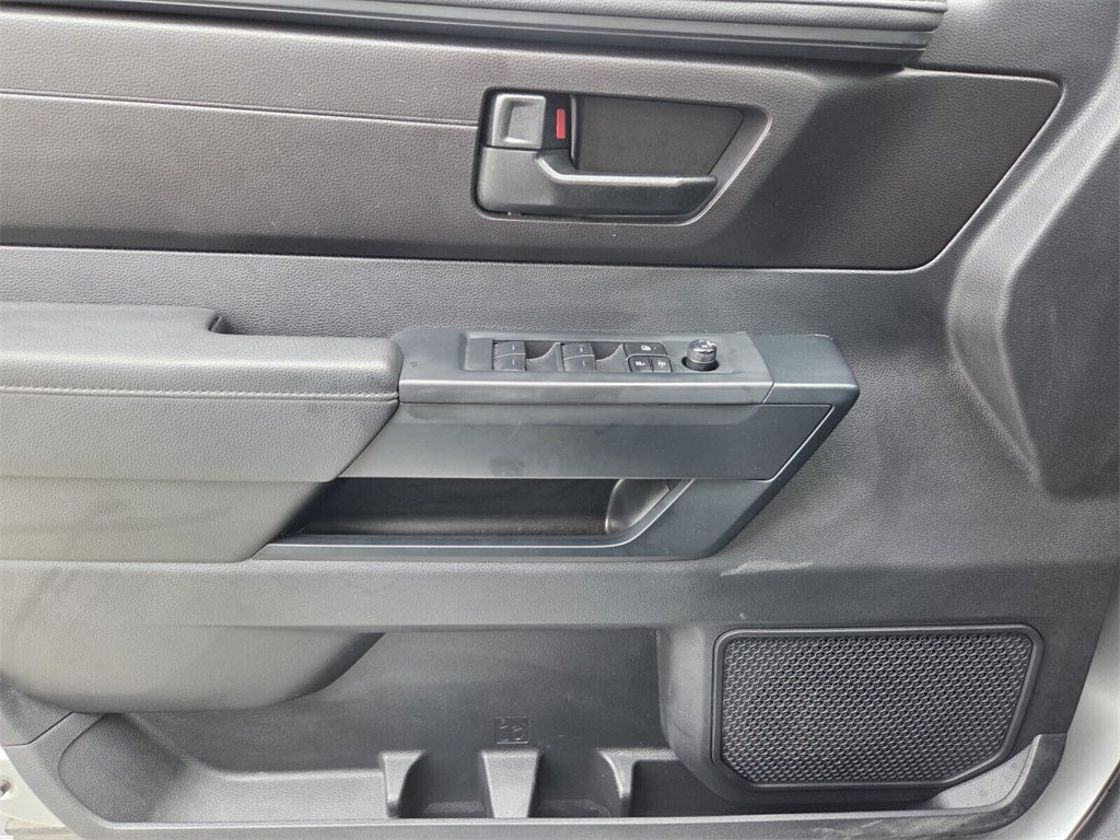 2025 Toyota TUNDRA 4X4 SR