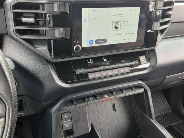 2025 Toyota TUNDRA 4X4 SR