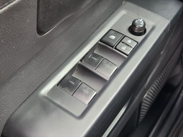 2025 Toyota TUNDRA 4X4 SR