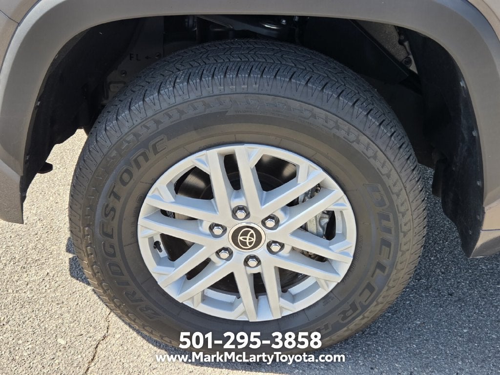 2024 Toyota Tundra SR5 - Photo 17