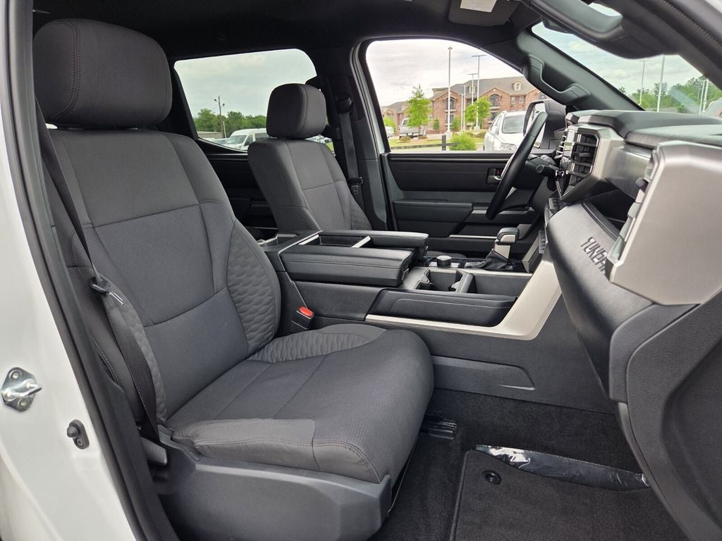 2025 Toyota TUNDRA 4X2 SR5