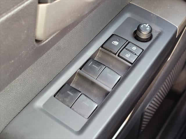 2025 Toyota TUNDRA 4X4 SR5