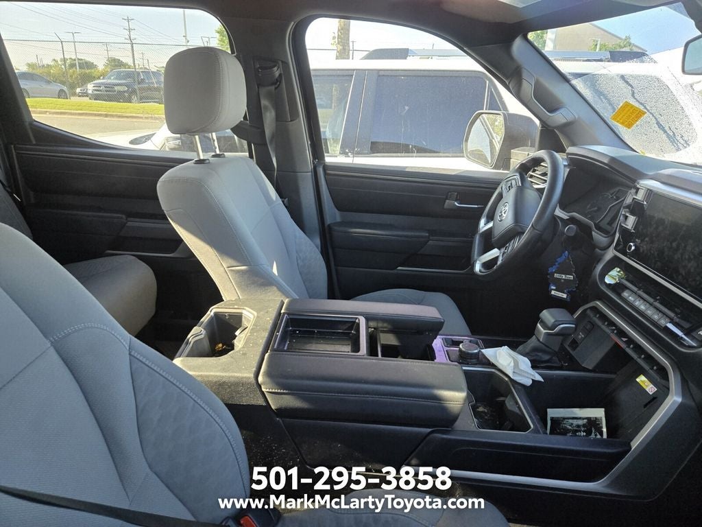 2025 Toyota TUNDRA 4X4 SR5