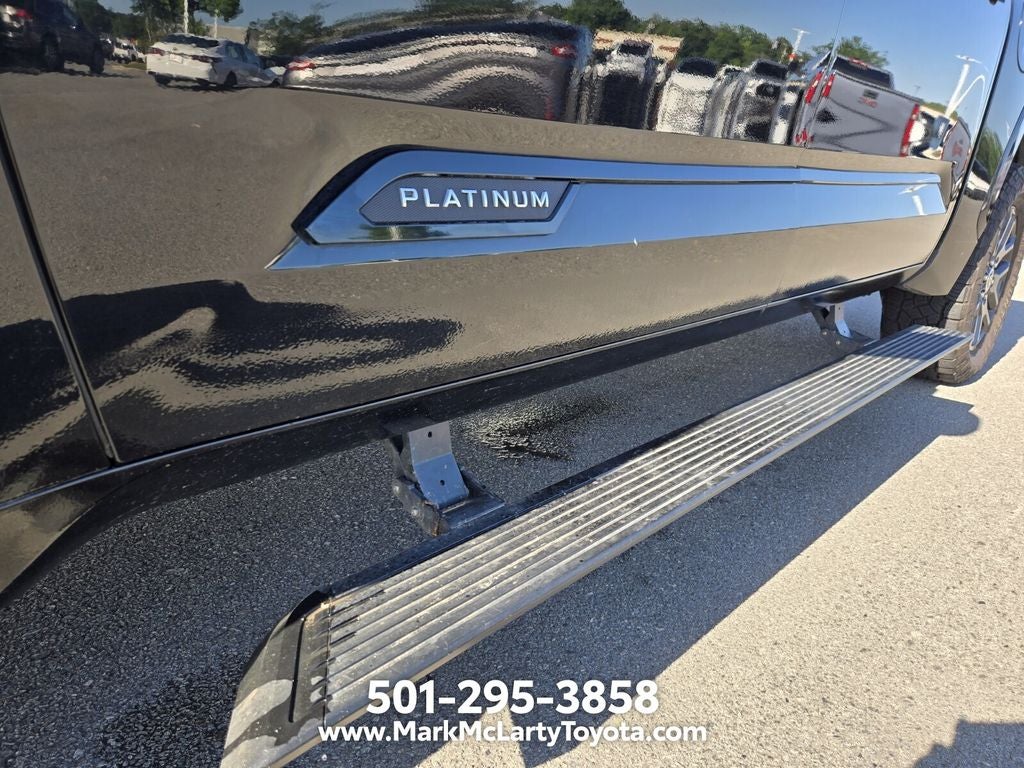 2023 Toyota TUNDRA 4X4 Platinum