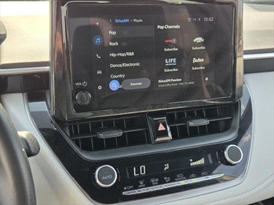 2025 Toyota COROLLA SE