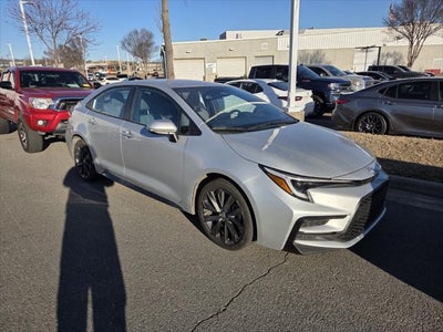 2025 Toyota COROLLA SE