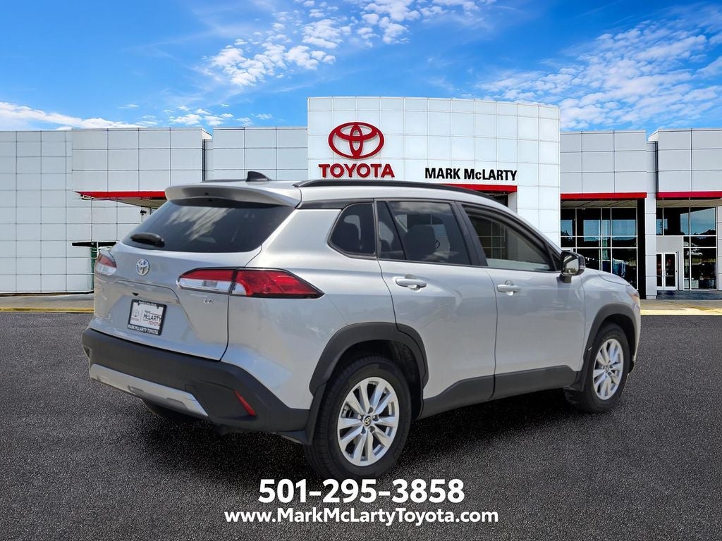 2025 Toyota Corolla Cross LE