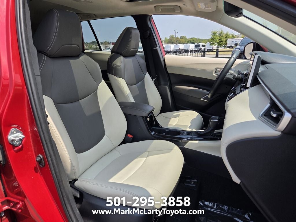 2024 Toyota Corolla Cross XLE