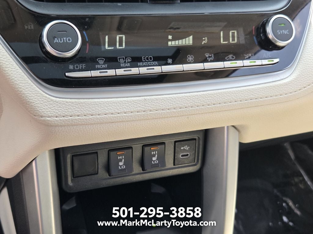 2024 Toyota Corolla Cross XLE