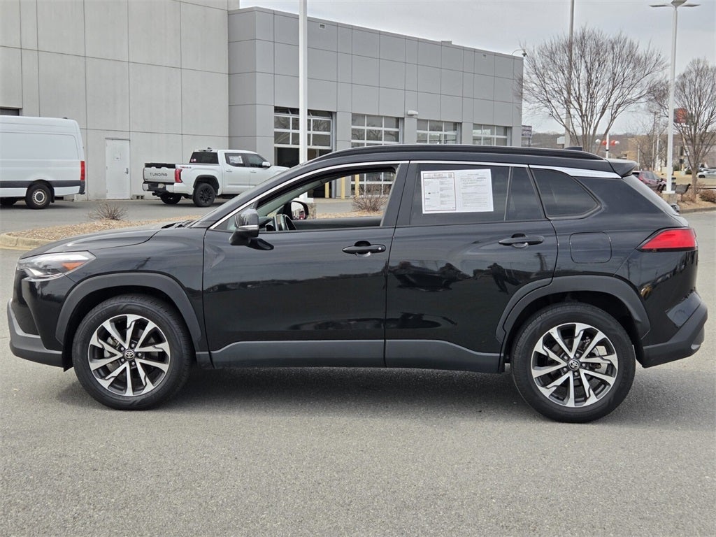 2024 Toyota Corolla Cross XLE