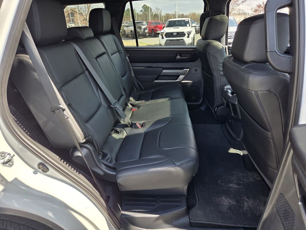 2025 Toyota SEQUOIA 4WD SR5