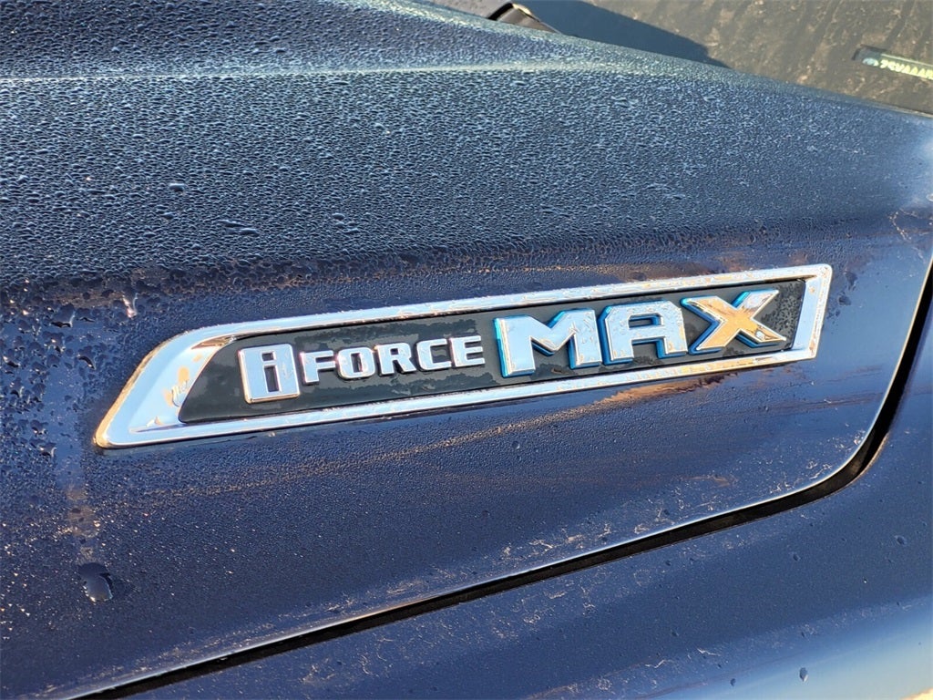 2025 Toyota Sequoia SR5