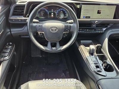 2025 Toyota Toyota Crown XLE