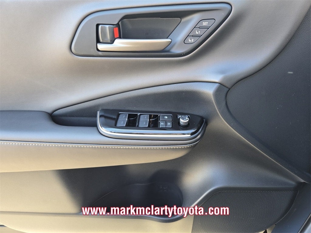 2026 Toyota Toyota Crown Nightshade