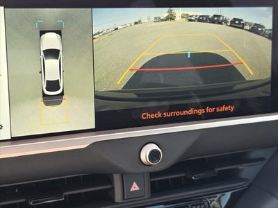 2025 Toyota CROWN Platinum