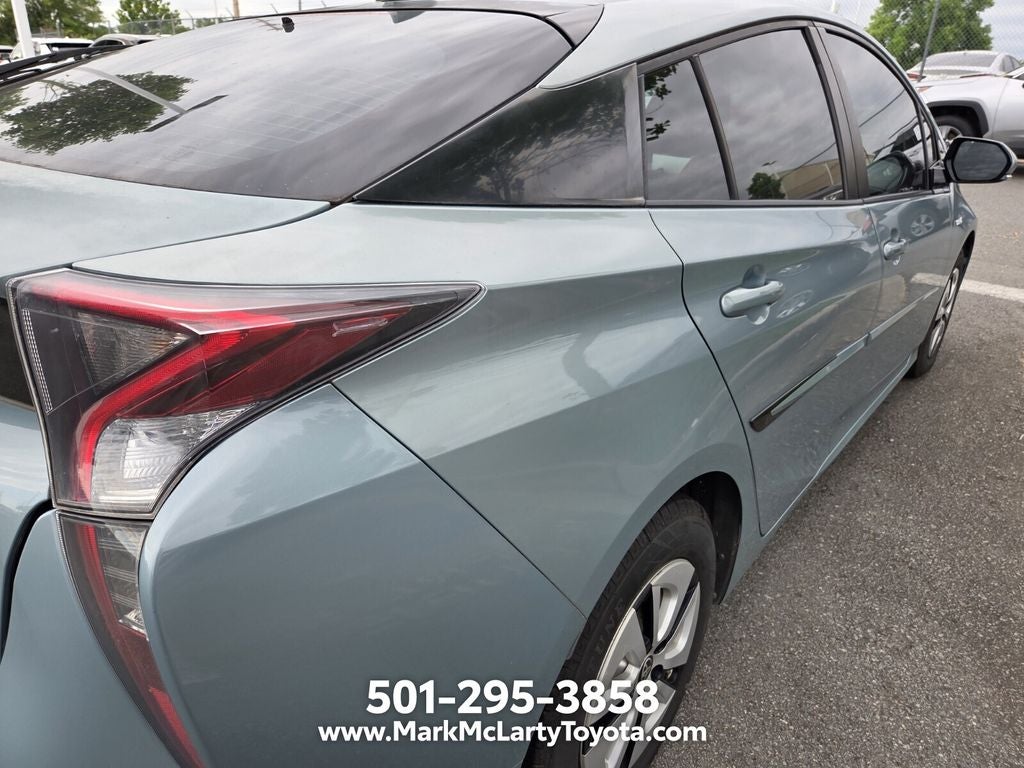 2016 Toyota Prius Three