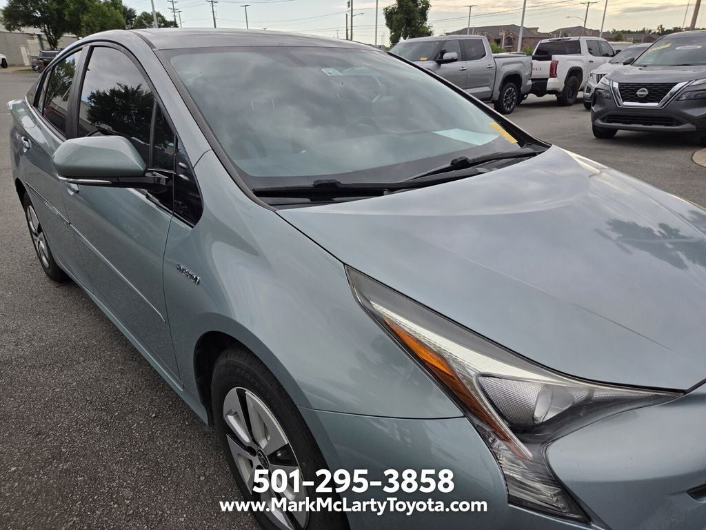 2016 Toyota Prius Three
