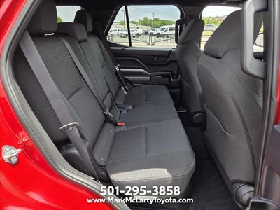 2025 Toyota 4RUNNER SR5