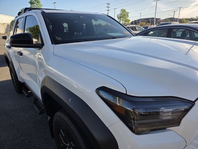 2025 Toyota 4RUNNER SR5