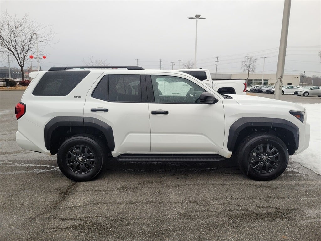 2025 Toyota 4RUNNER SR5