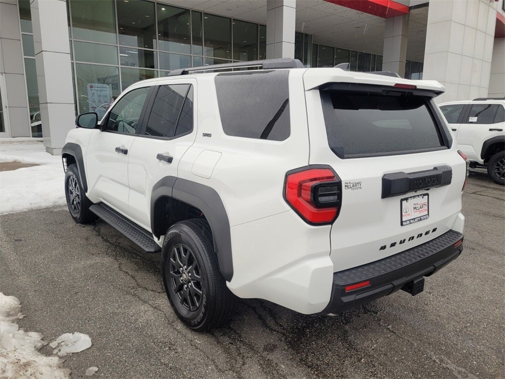 2025 Toyota 4RUNNER SR5