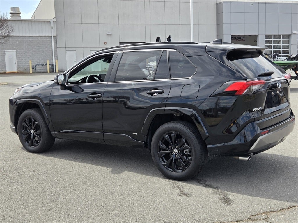 2023 Toyota RAV4 HYBRID SE