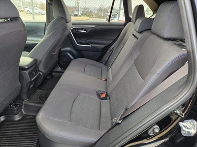 2023 Toyota RAV4 HYBRID SE