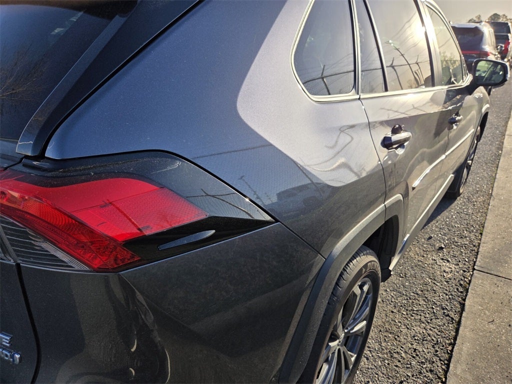 2024 Toyota RAV4 HYBRID XLE Premium