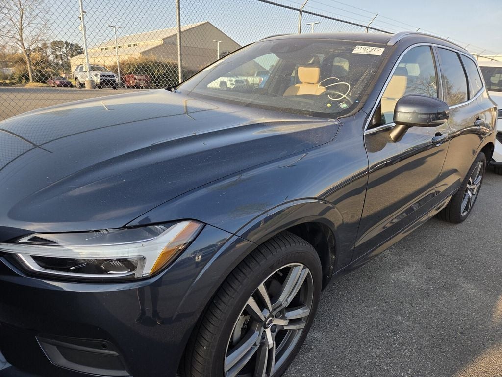 2020 Volvo XC60 T5 Momentum